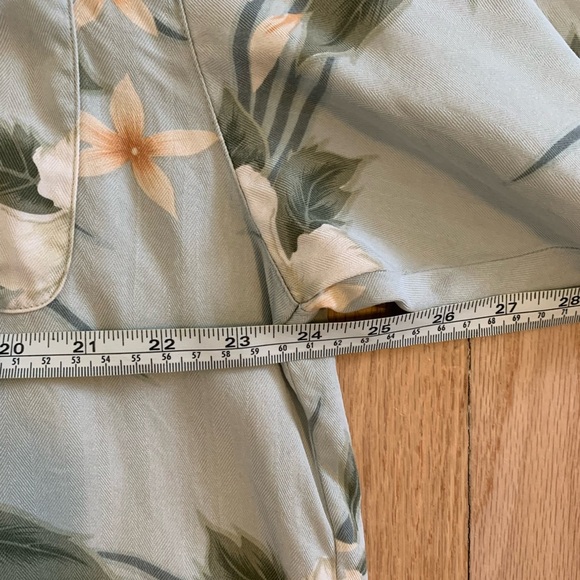 Men’s Tommy Bahama Silk Hawaiian Floral Button Down Shirt XL - Picture 11 of 12